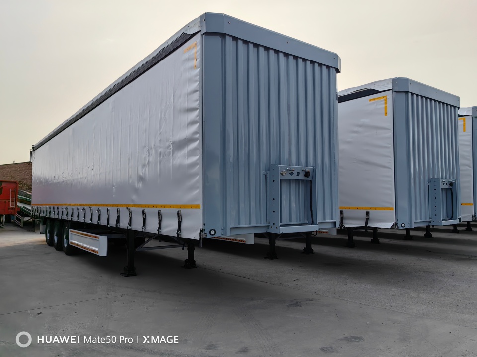 Kenderaan Derun berjaya menyampaikan satu kumpulan semi-trailers tirai sampingan yang berprestasi tinggi ke Republik Demokratik Kongo (DRC)
